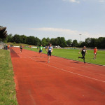 Matthias im Ziel des 100 m Sprints