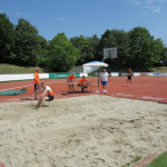 Lukas F. macht einen tollen Weitsprung