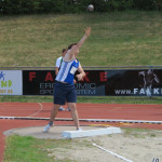 Matthias beim Kugelstoß