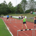 Almut über die Hürden