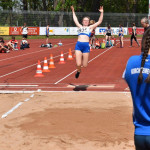 Amelie beim Weitsprung